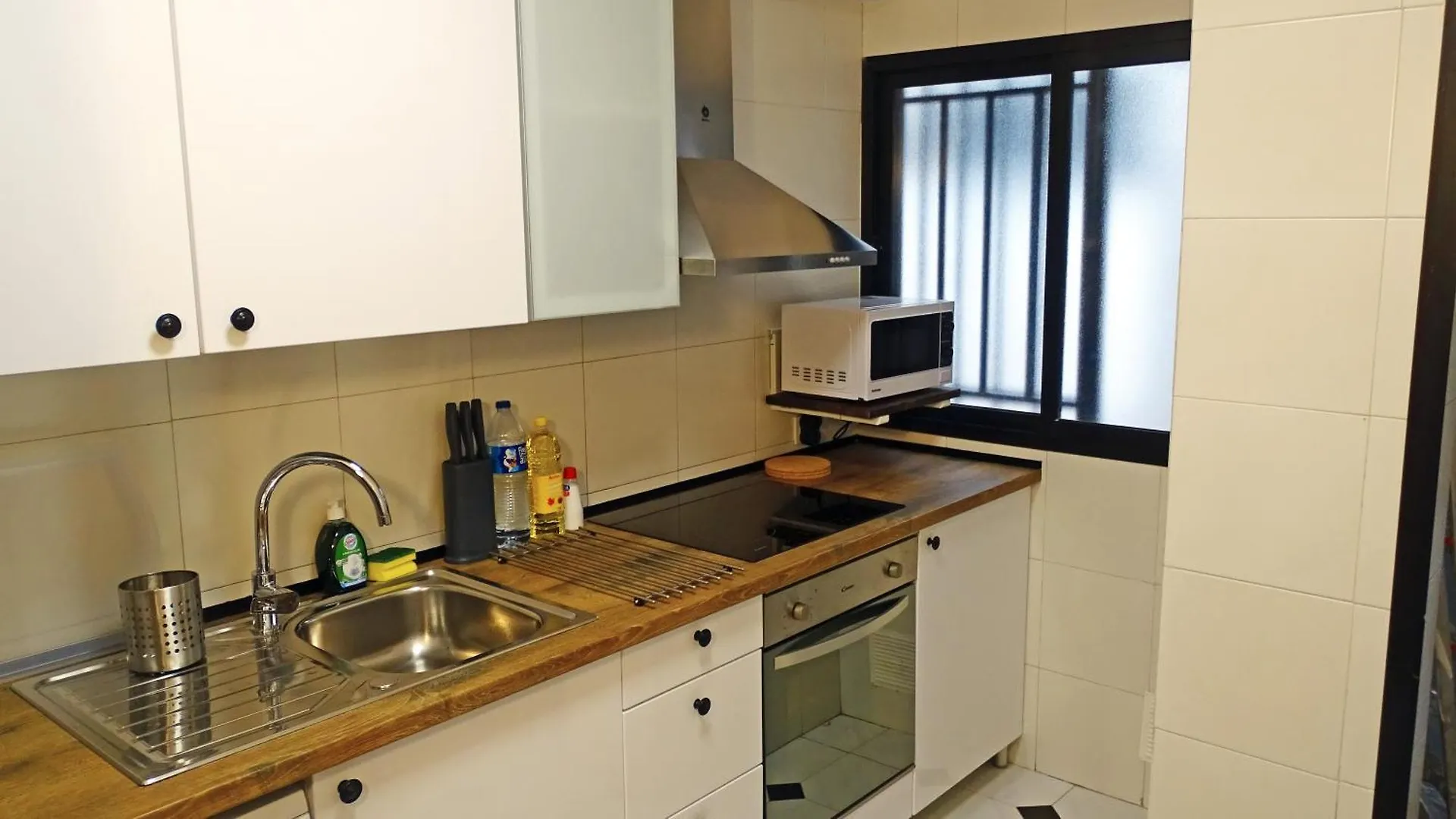 Apartamento Santa Cruz De Tenerife, Piso Centrico, Amplio Y Con Garaje España
